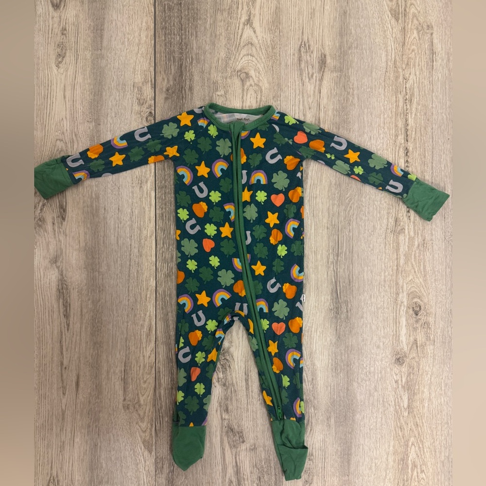 Little Sleepies Bamboo Pajamas with Stars and Clovers